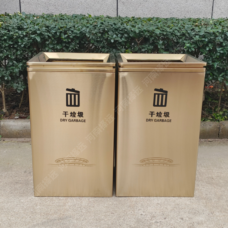 高铁站不锈钢垃圾箱